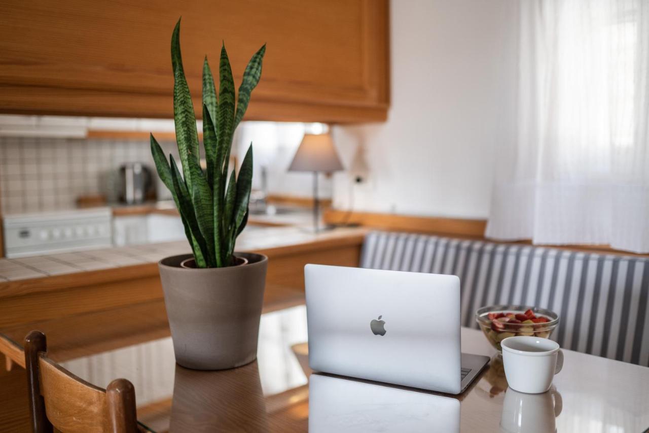 Lotos Beach Home Кинион Экстерьер фото