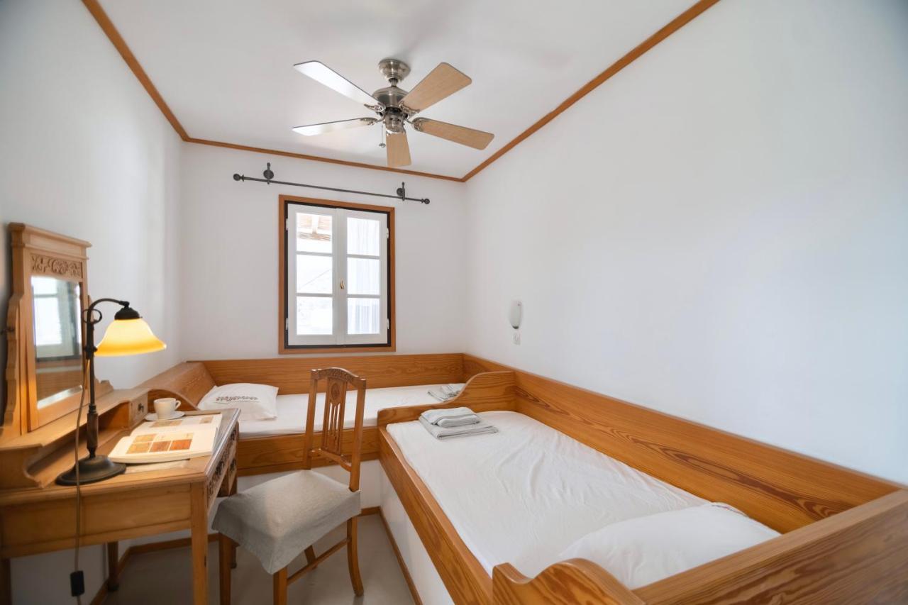 Lotos Beach Home Кинион Экстерьер фото