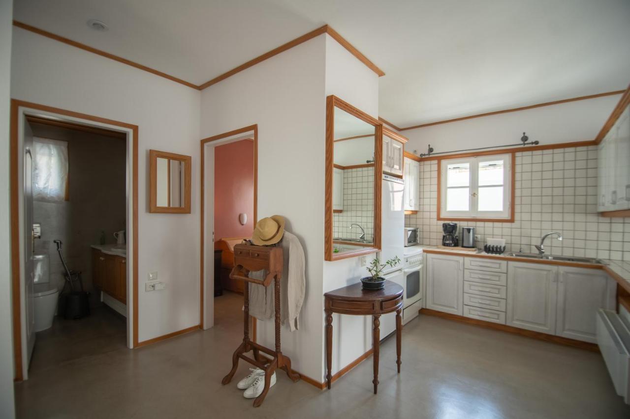 Lotos Beach Home Кинион Экстерьер фото