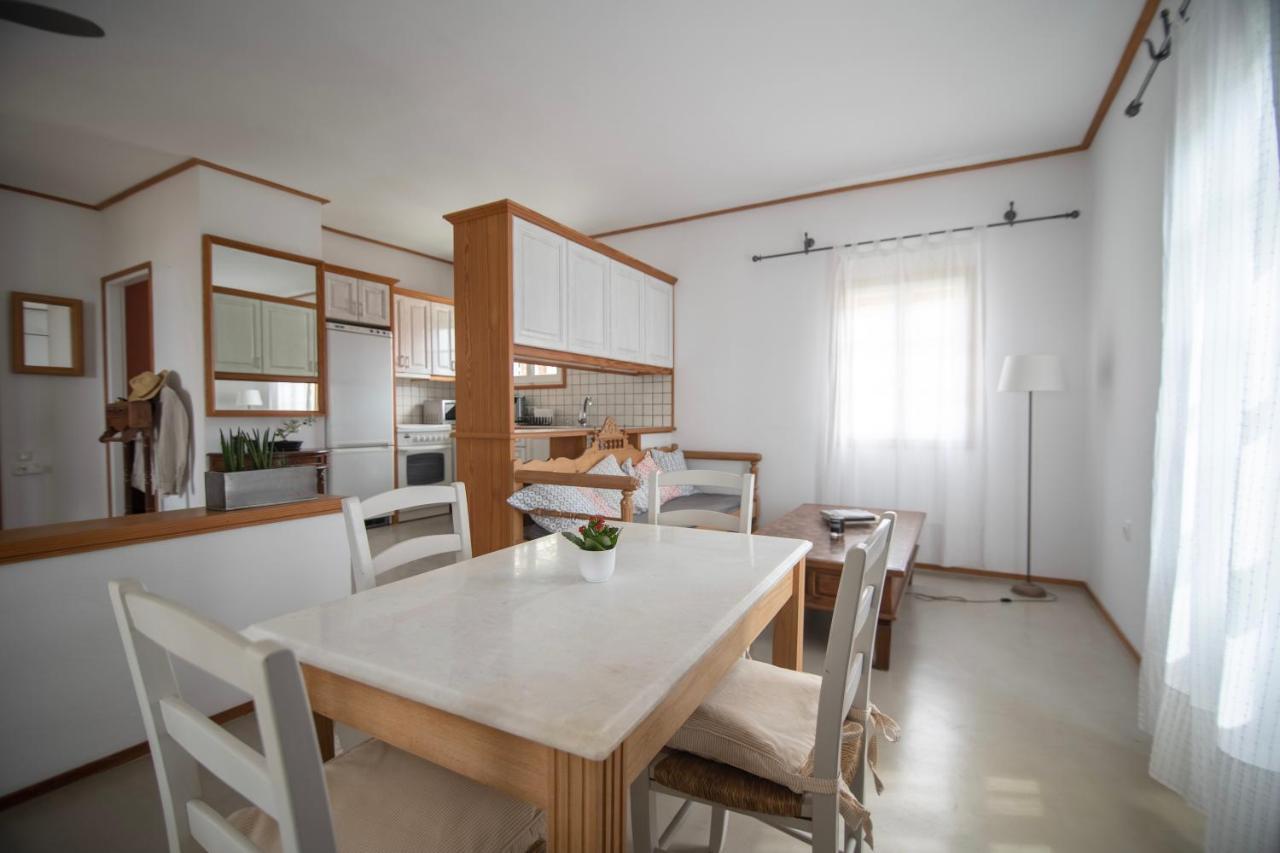 Lotos Beach Home Кинион Экстерьер фото