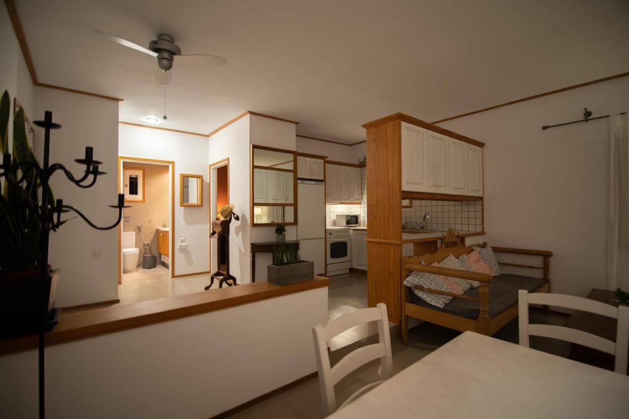 Lotos Beach Home Кинион Экстерьер фото